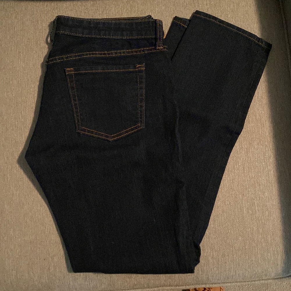 Gap premium skinny jean size 6/28 in good condition